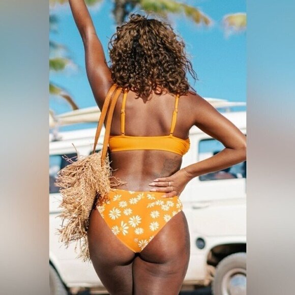 NWT Orange Bikini Set Size Medium White Floral Printed Bathing Suit - Picture 6 of 7